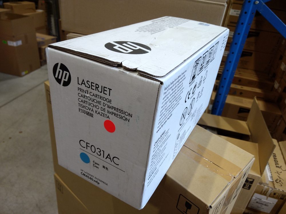 HP Toner Cartridge CF031AC cyan (contract) - poškozený obal