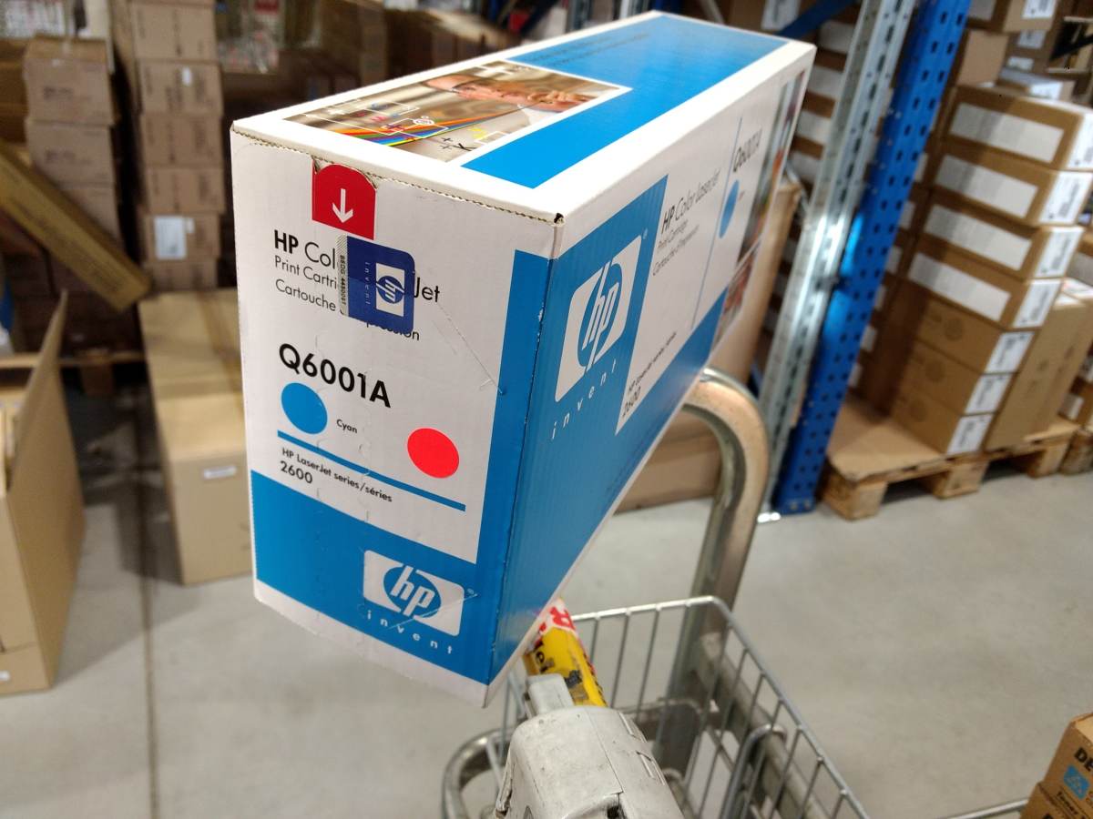 HP Toner Cartridge Q6001A cyan 124A poškozený obal