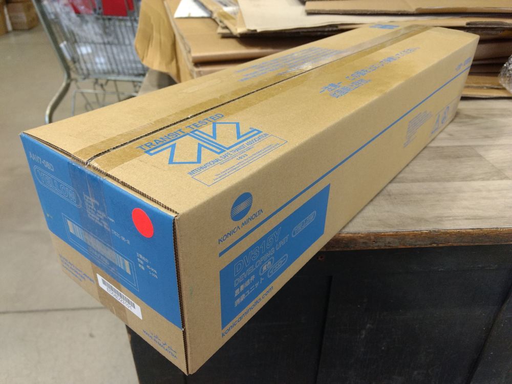 Minolta Developing Unit DV315Y Yellow (AAV708D) C250i/C300i poškozený obal