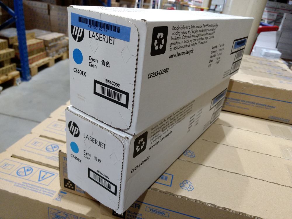 HP CF401X toner cyan 201X (2300 str) poškozený obal