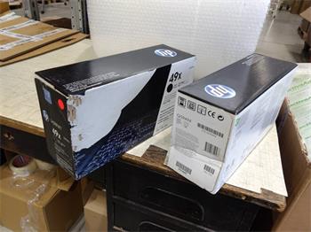 HP Q5949X Toner Cartridge black (nepasuje do LJ1160) poškozený obal