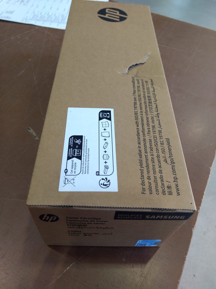HP Toner Cartridge CLT-Y506L yellow HC (SU515A) poškozený obal