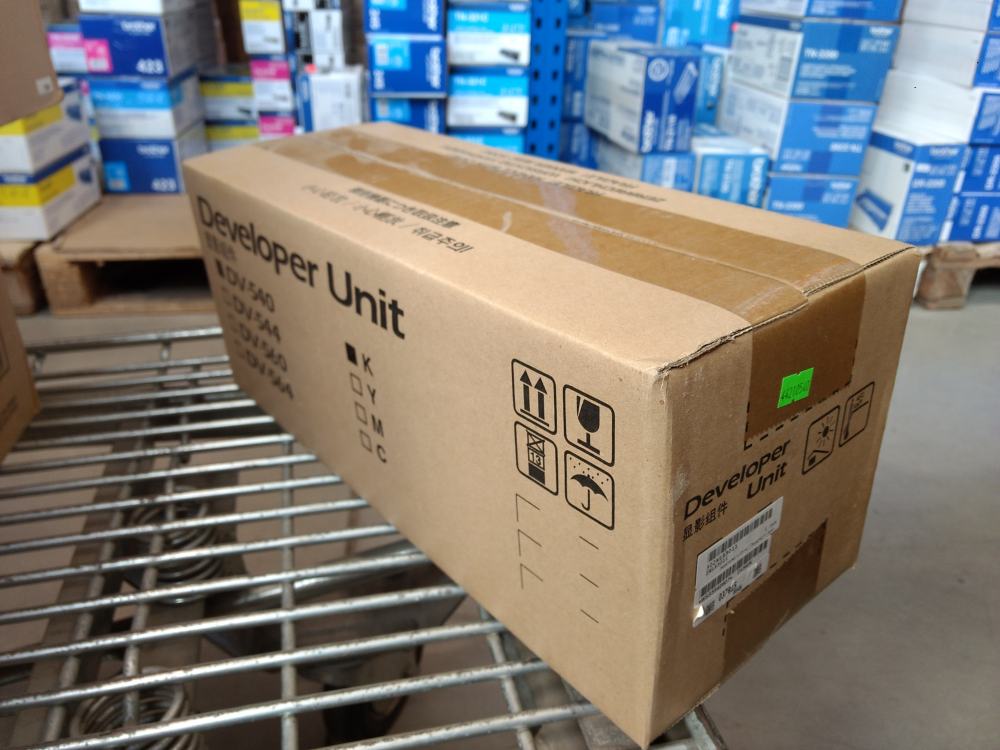 Kyocera Developer DV-540K black (302HL93010) poškozený obal