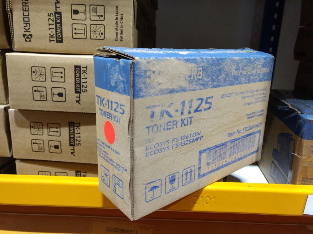 Kyocera Toner TK-1125 toner kit black (1T02M70NL0) poškozený obal