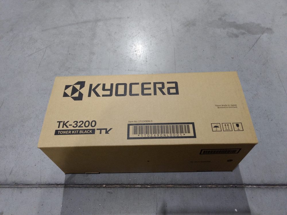 Kyocera Toner TK-3200 toner kit (1T02X90NL0001)