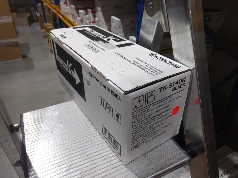 Kyocera Toner TK-5140K black (1T02NR0NL0) poškozený obal