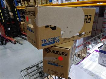 Kyocera Toner TK-5280C (1T02TWCNL0) poškozený obal