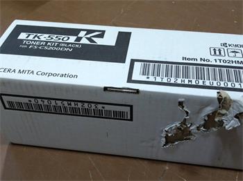 Kyocera Toner TK-550K Black (1T02HM0EU0) poškozený obal