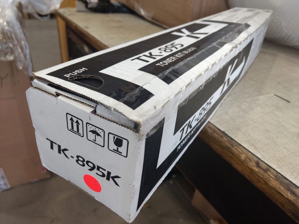 Kyocera Toner TK-895K Black (1T02K00NL0) poškozený obal