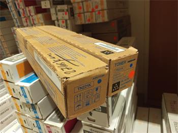 Minolta Toner C227/287 TN221K H black (A8K315H) poloviční kapacita poškozený obal