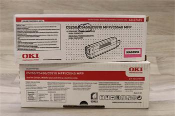 OKI Toner Cartridge C5250 magenta (42127455) HC 5.000 stran poškozený obal