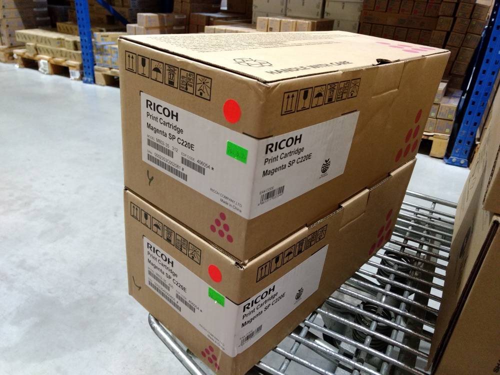 Ricoh/NRG Toner SPC220E magenta (406146/407644) poškozený obal