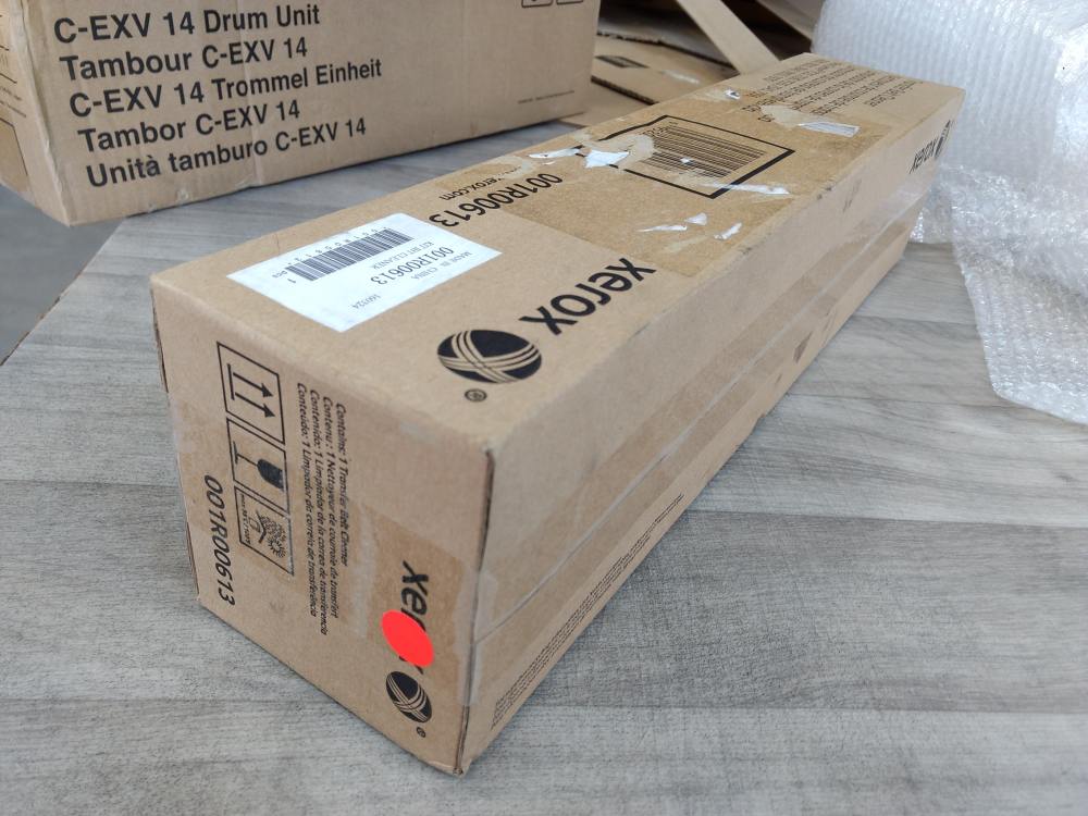 Xerox transfer belt cleaner ( 001R00613) poškozený obal